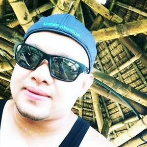 Meet your Posher, Jerome